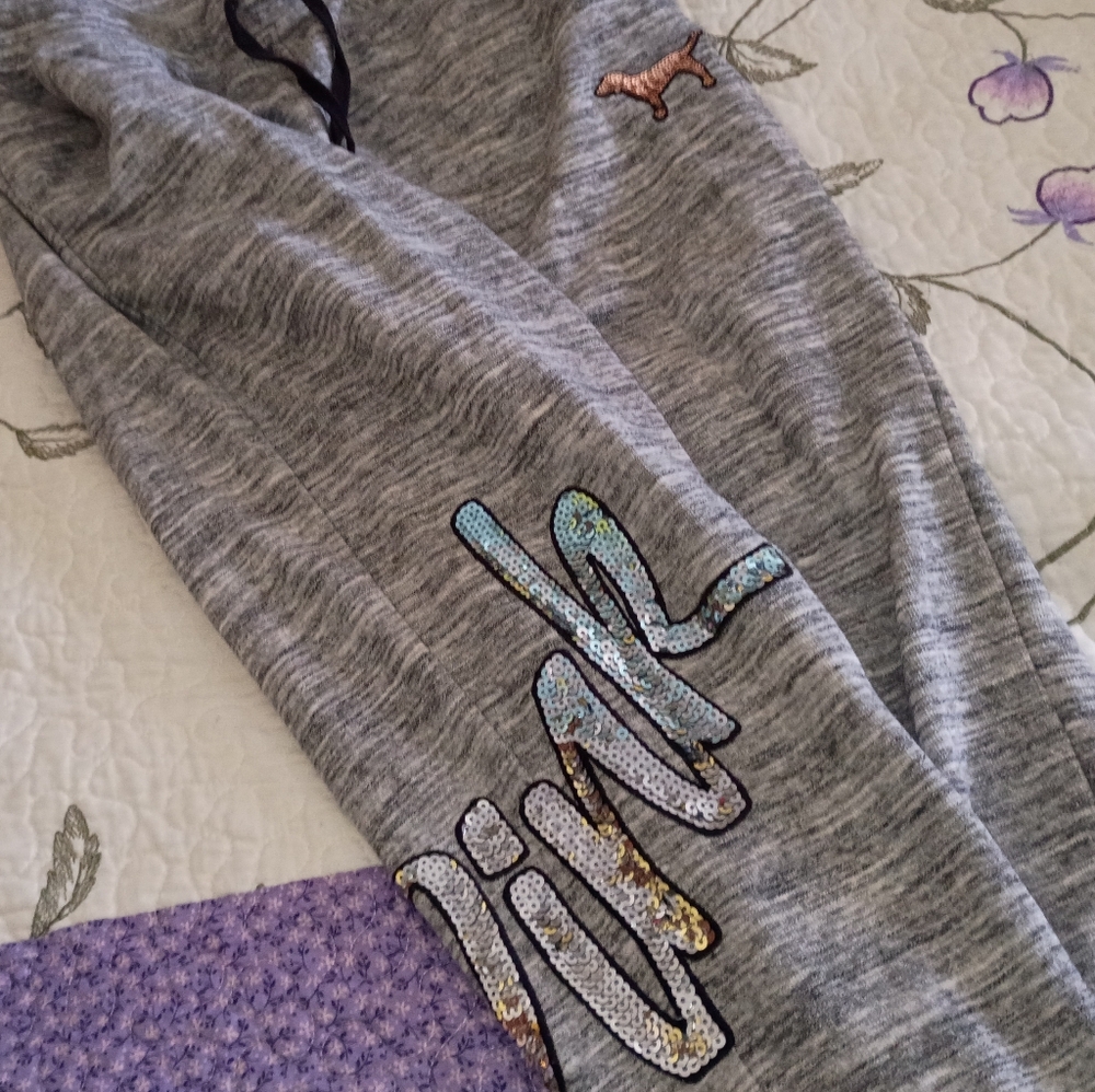 Victoria Secret Pink Bling Lounge Dorm Sweat Pants Sweats VS M Print